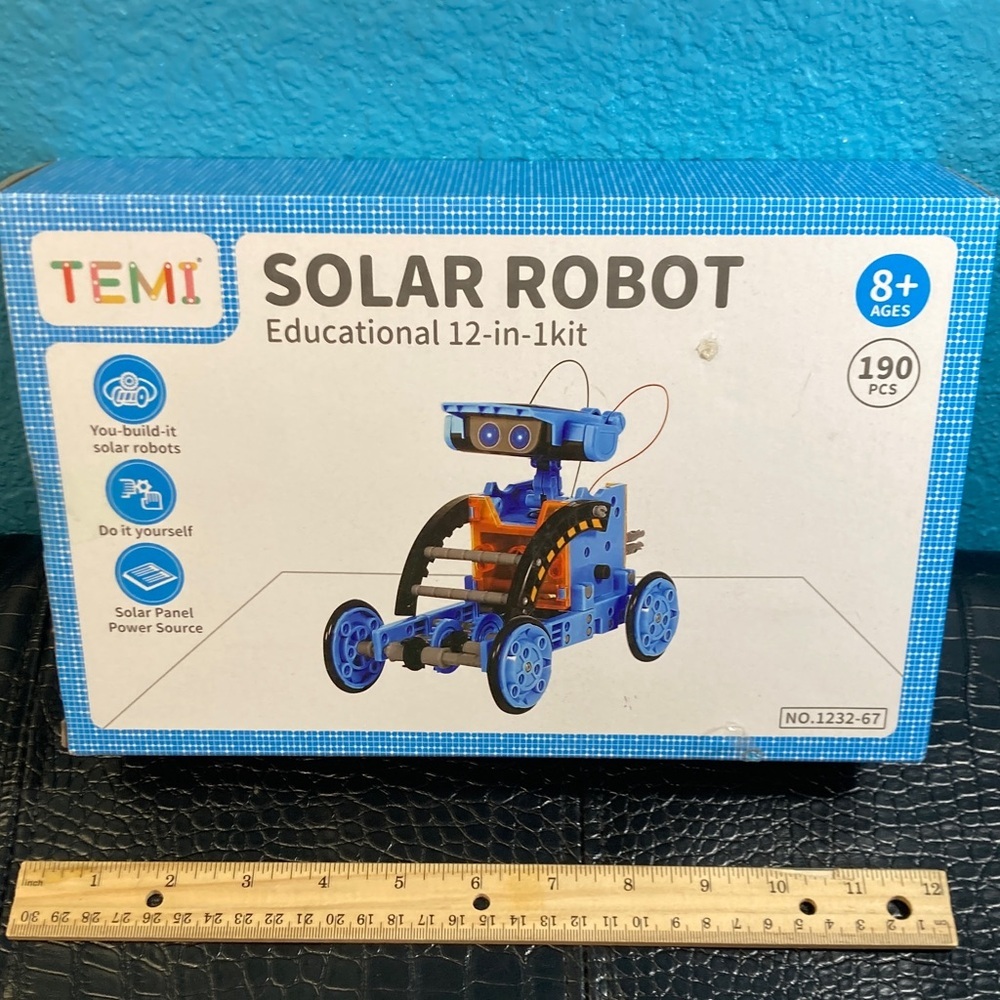 NWT TEMU Solar Robot Ages 8+ Educational 12-in-1 Kit BLUE